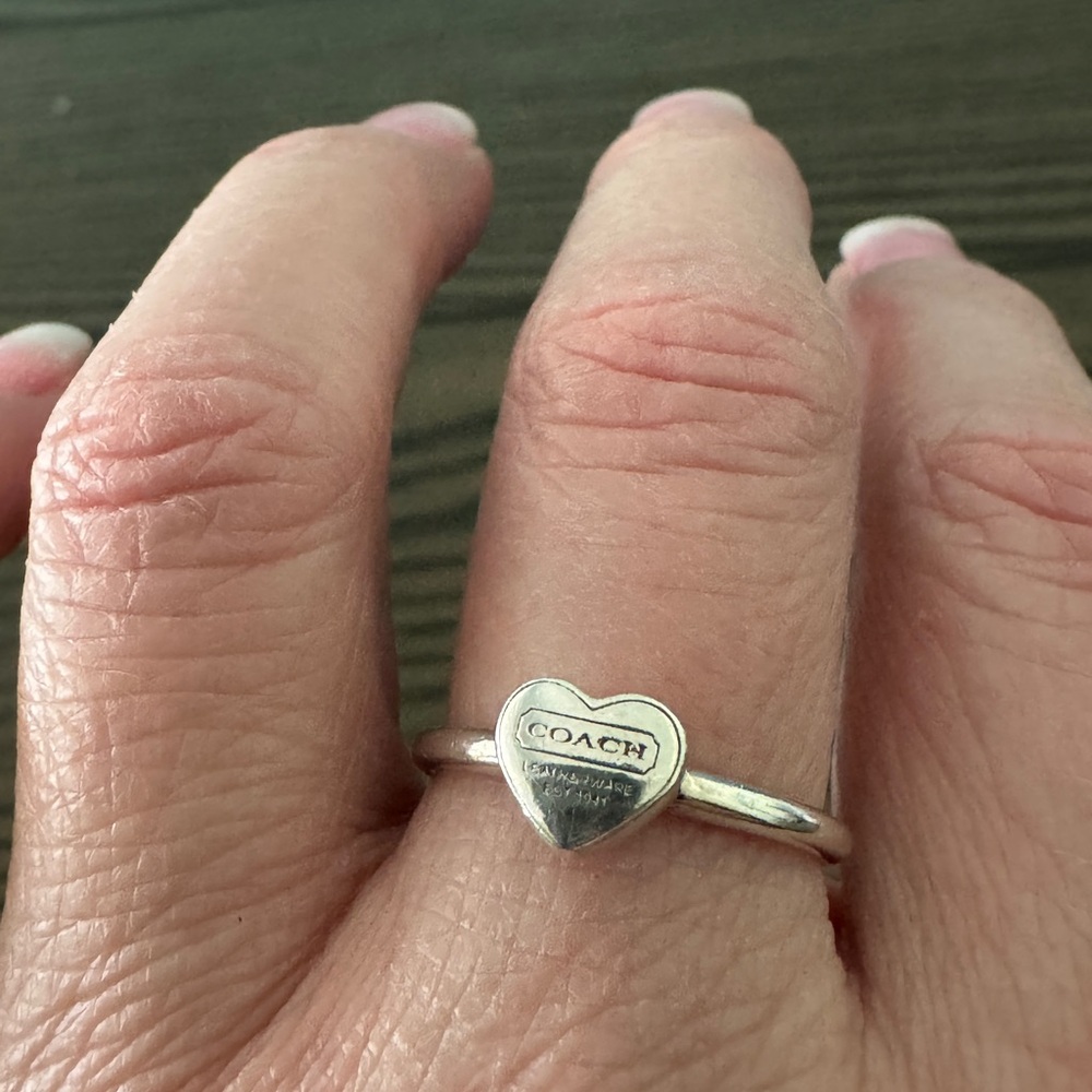 Rare Coach Sterling Silver Heart Ring Sz 7.25 - Picture 4 of 7